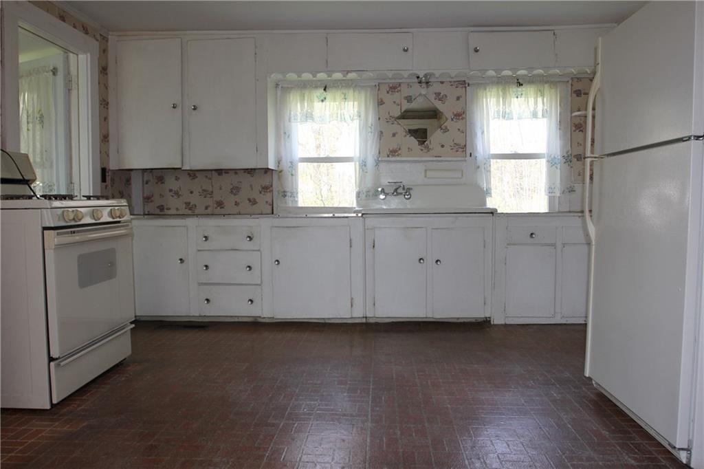 40 Nelson Road Pittston, ME 04345 - Photo 2 of 34 Photo