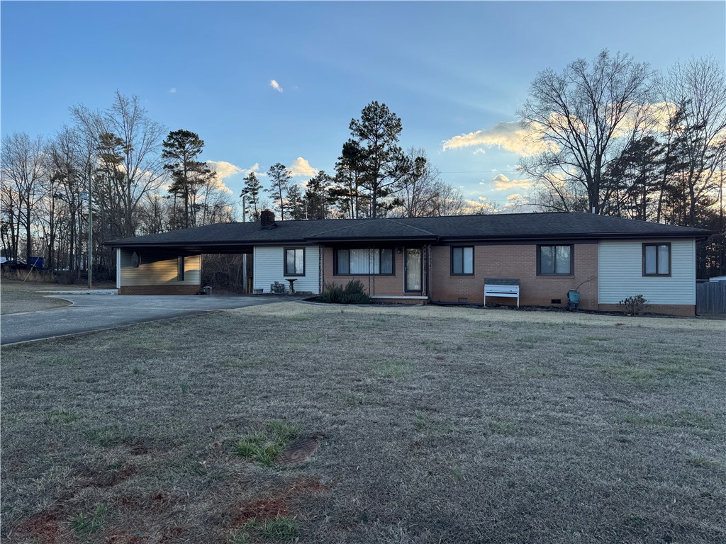 610 Dr Mitchell Road Seneca, SC 29678 - Photo 2 of 48