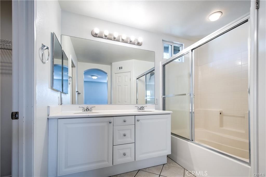 8 Silvermaple Irvine, CA 92618 - Photo 18 of 27