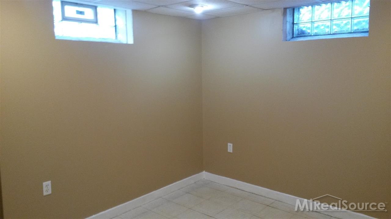3431 Crooks Road Troy, MI 48084 - Photo 21 of 24 31224269-20.JPG