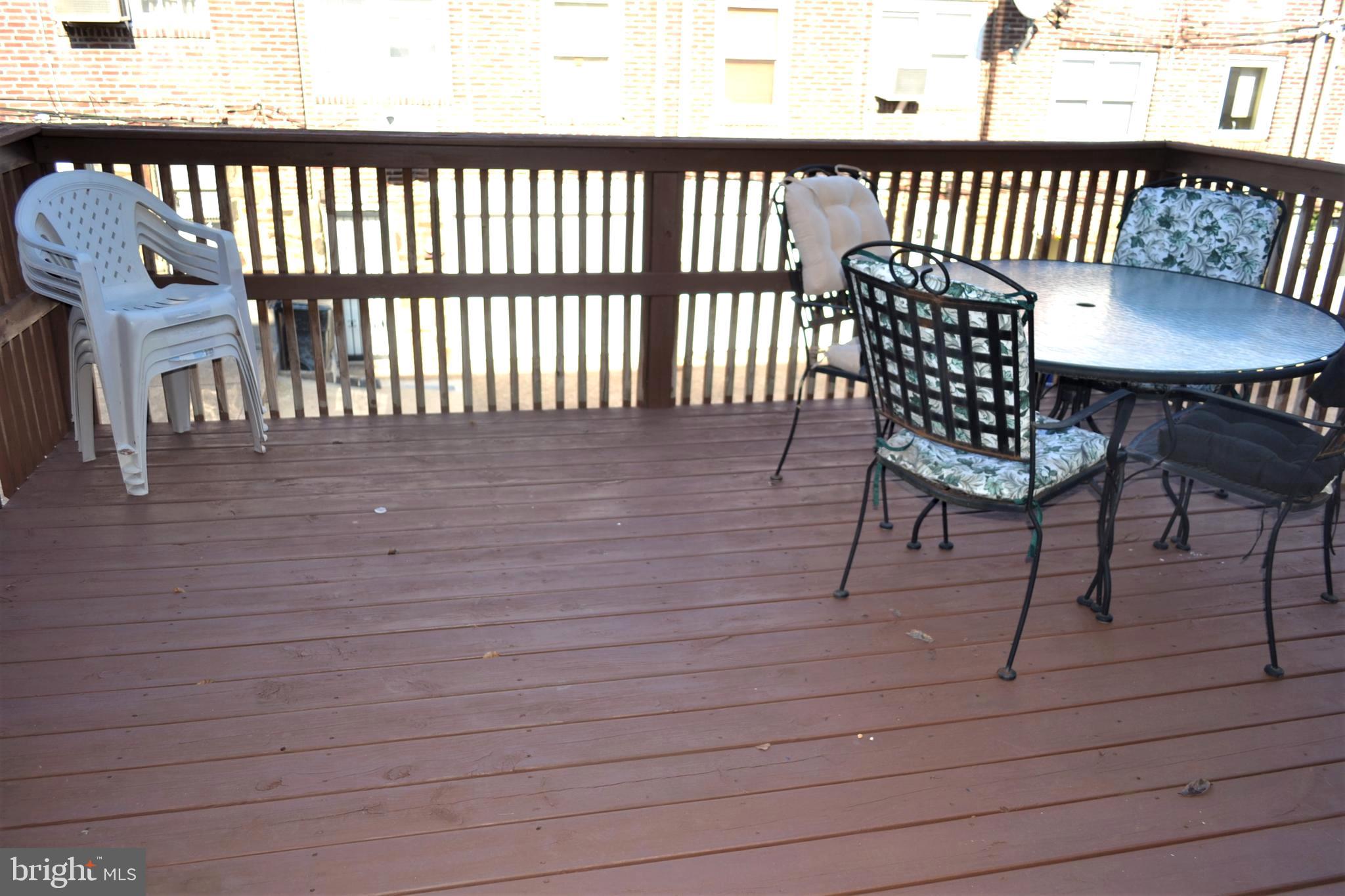 1363 Pennington Road Philadelphia, PA 19151 - Photo 14 of 34 Back Deck