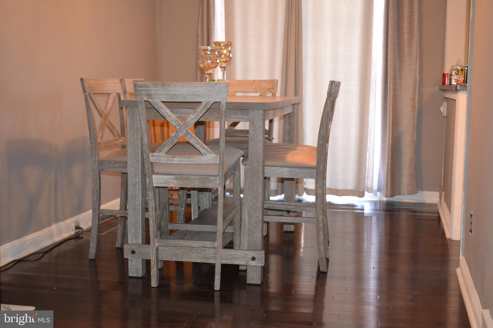 1363 Pennington Road Philadelphia, PA 19151 - Photo 8 of 34 Dining Room