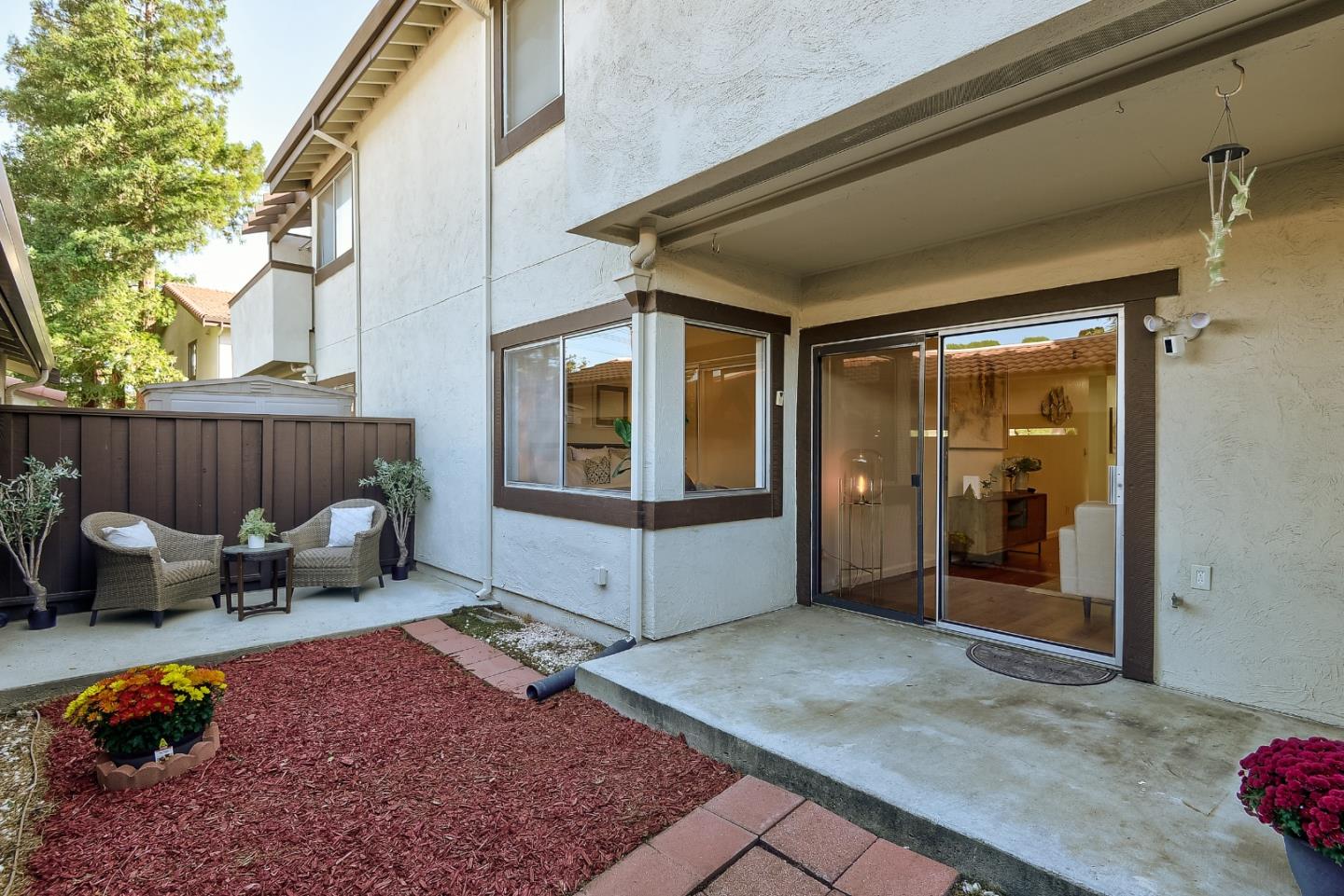 1400 Bowe Avenue, Unit 302 Santa Clara, CA 95051 - Photo 13 of 16 a view of an outdoor sitting space