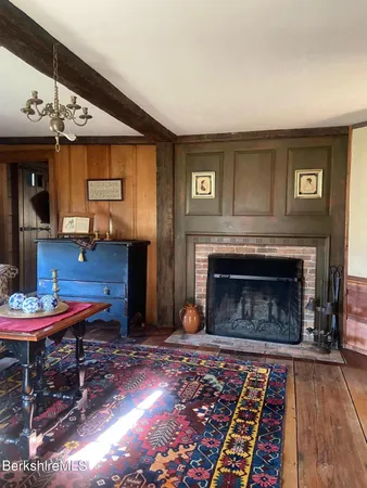 $1,100,000 | 196 South Street, Williamstown, MA 01267