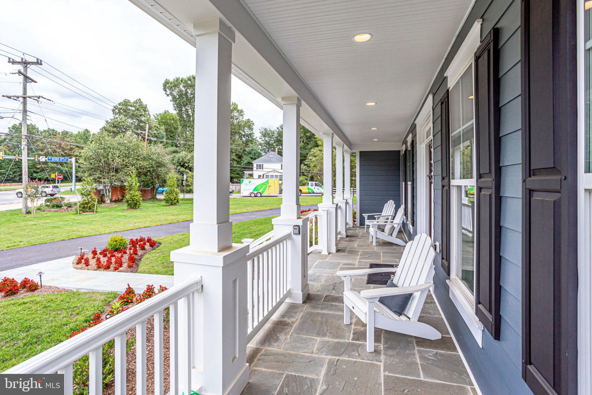 65 Clifton Road Clifton, VA 20124 - Photo 2 of 107