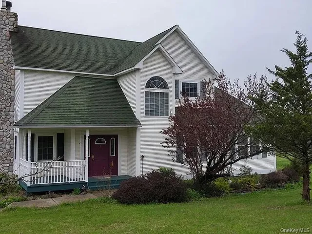 $499,900 | 2 Bruyn Avenue, Pine Bush, NY 12566