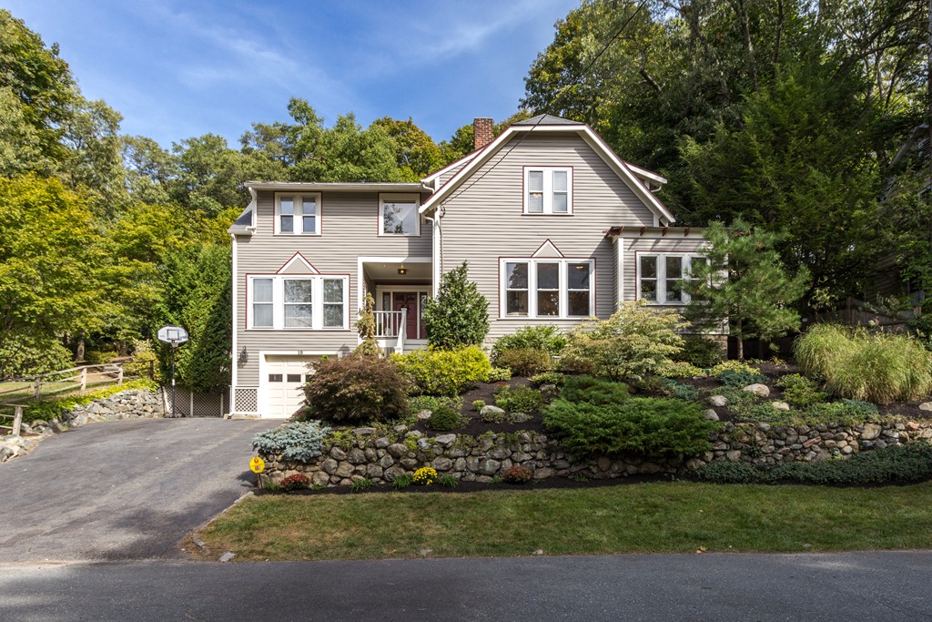 18 Fells Road Winchester, MA 01890 - Photo 2 of 30 Gallery Image 2