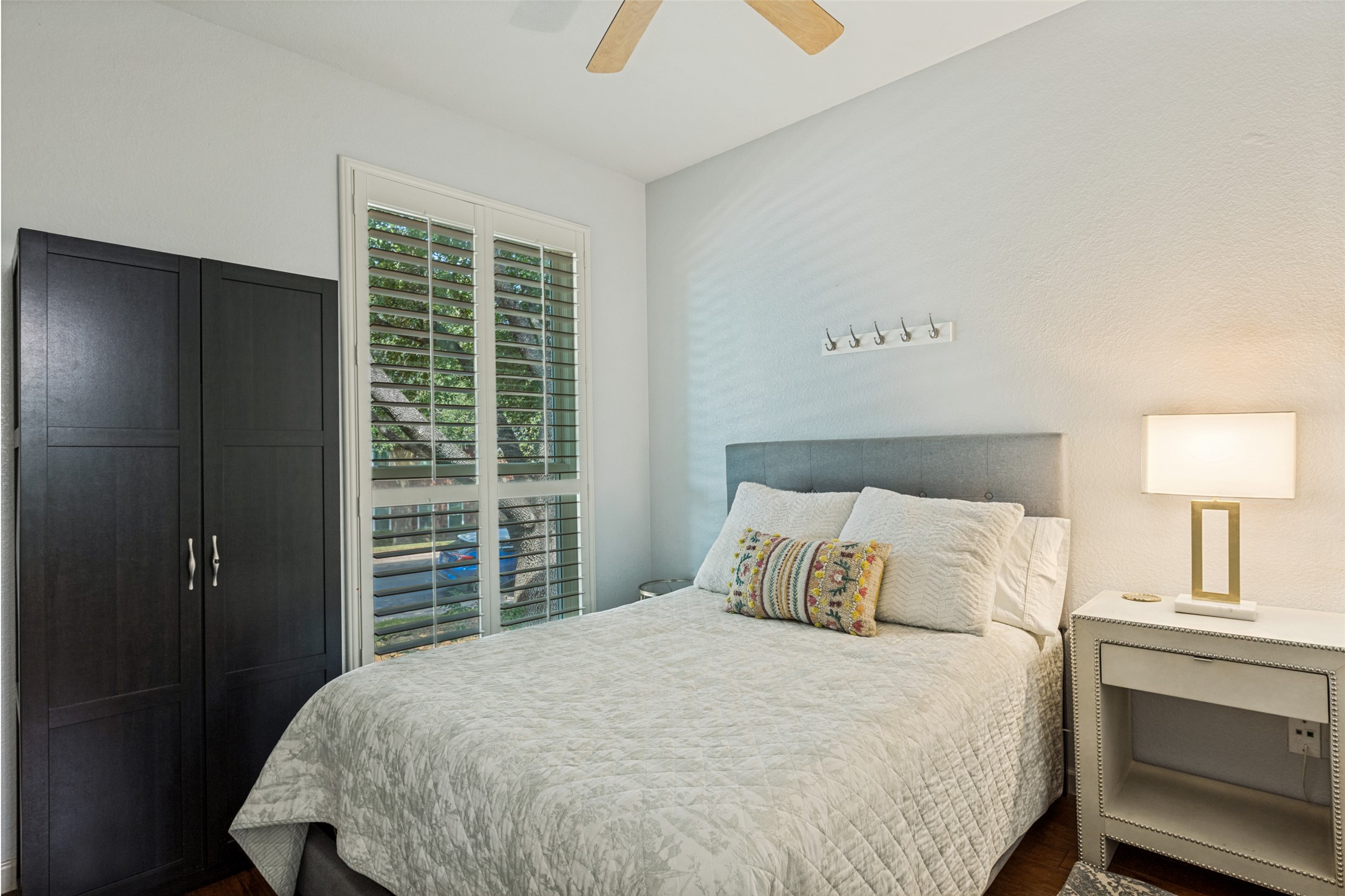 3803 Caney Creek Road Austin, TX 78732 - Photo 8 of 21 Downstairs room can be toy, office or guest room.