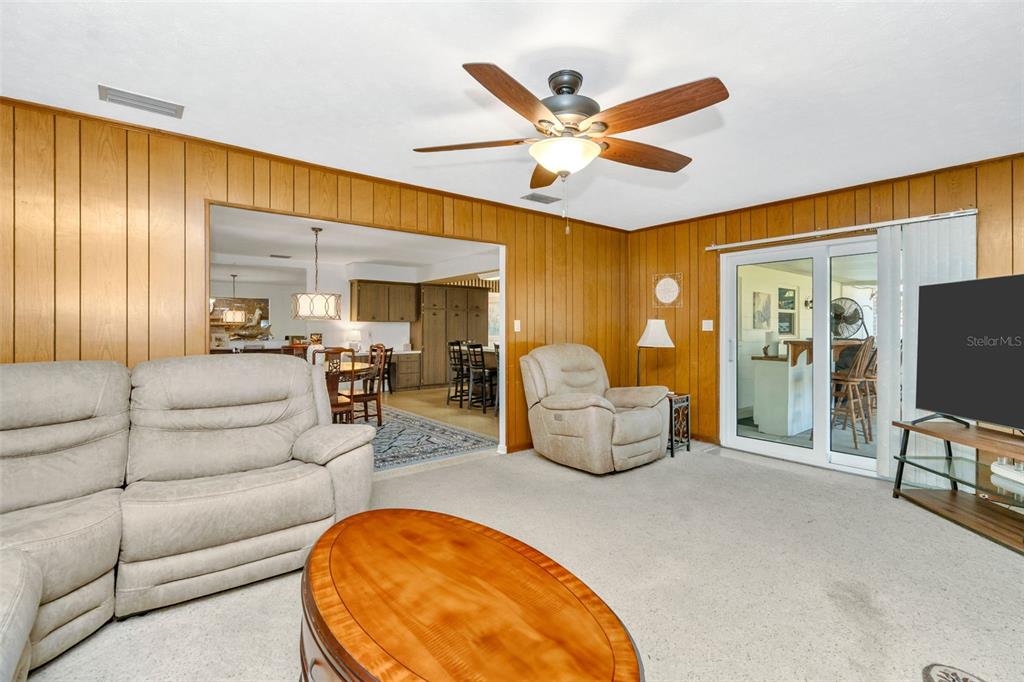 808 Coulter Place Brandon, FL 33511 - Photo 19 of 41