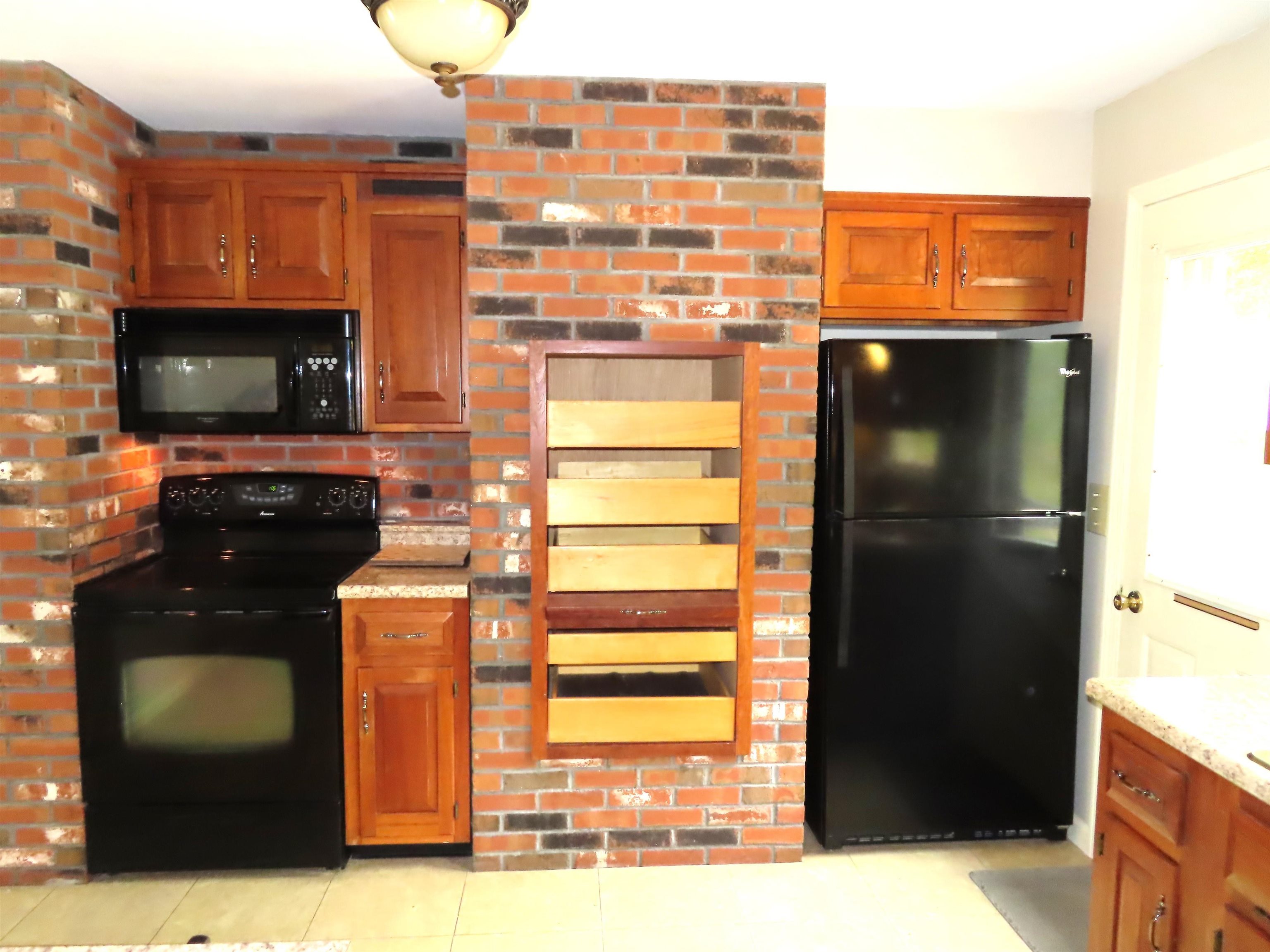 95 Old Walpole Road Keene, NH 03431 - Photo 8 of 39