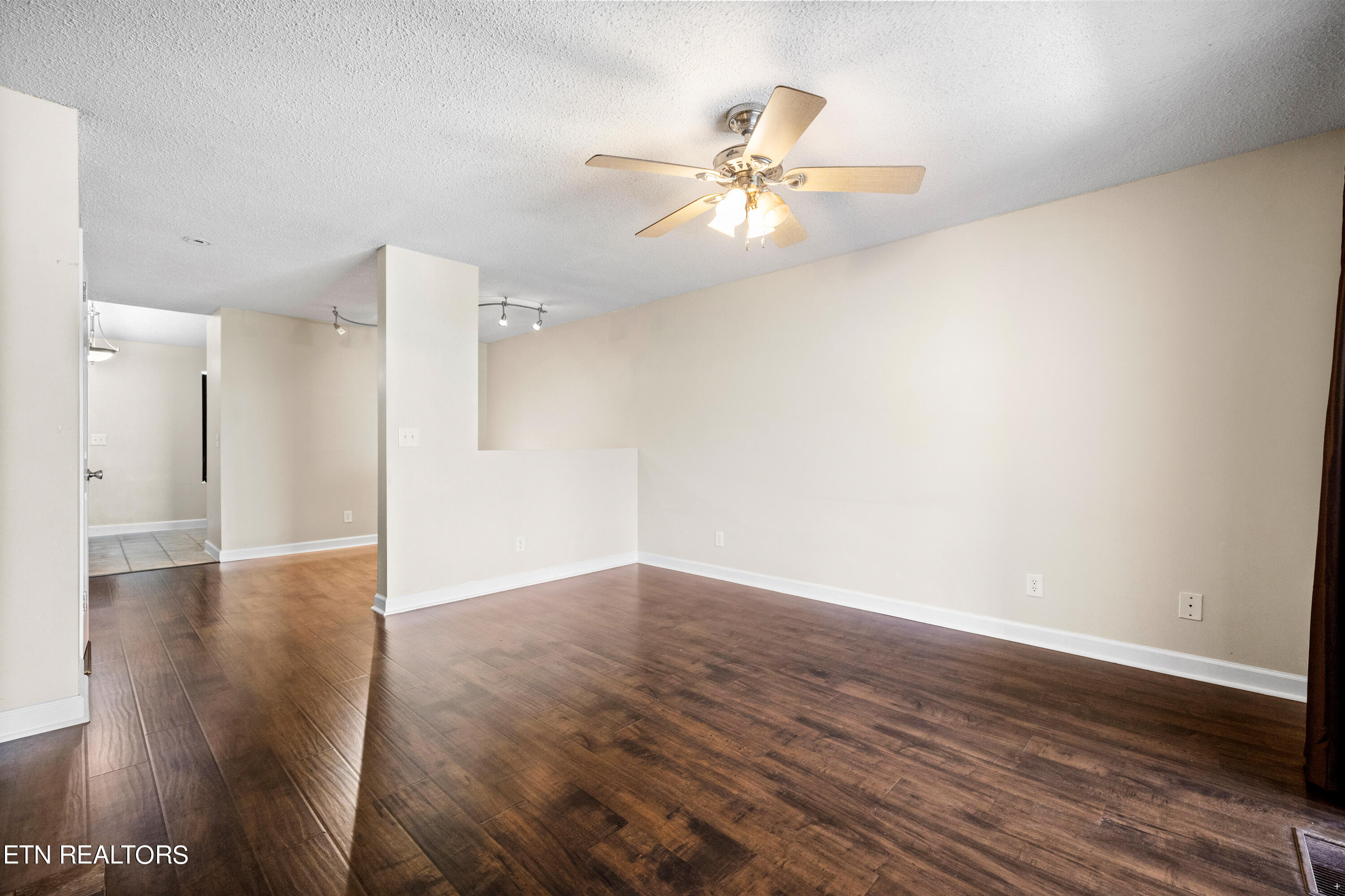 633 Vose Road, Unit F Alcoa, TN 37701 - Photo 3 of 14 Positive Perceptions-4