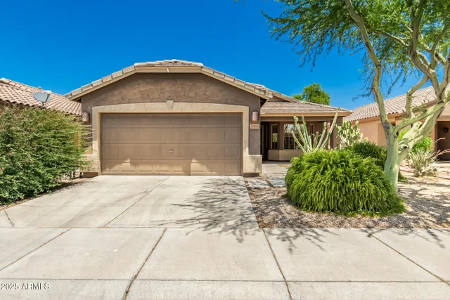 $1,850 | 30445 North Sunray Drive, San Tan Valley, AZ 85143