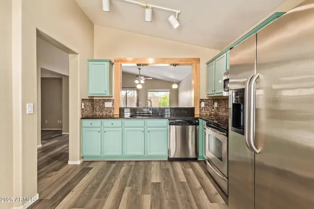 $1,850 | 30445 North Sunray Drive, San Tan Valley, AZ 85143