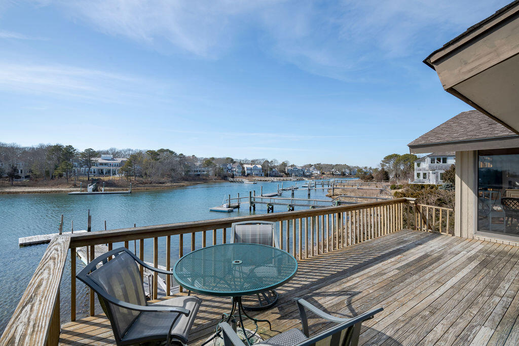 149 Popponesset Island Road Mashpee, MA 02649 - Photo 9 of 25 37_Alban-10