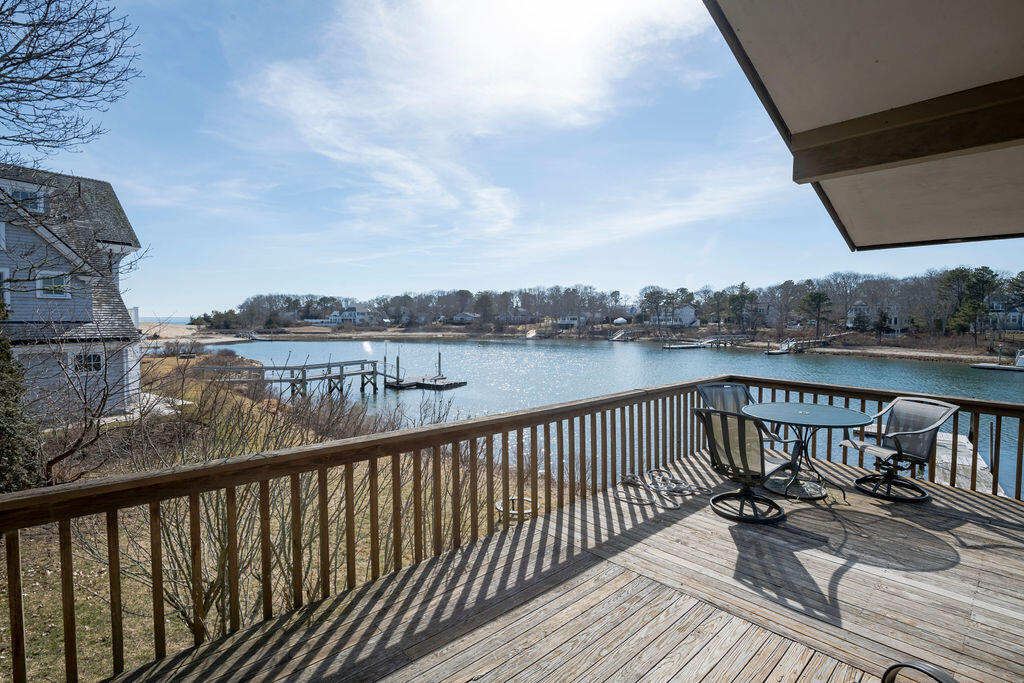 149 Popponesset Island Road Mashpee, MA 02649 - Photo 10 of 25 37_Alban-11