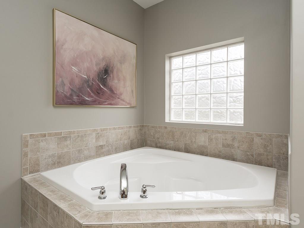 2857 Union Ridge Road Burlington, NC 27217 - Photo 21 of 25 Gallery Image 21