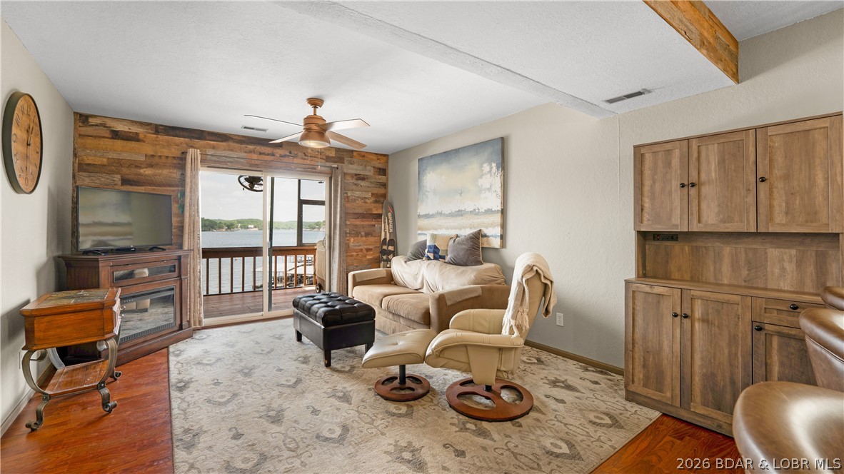 134 Tara Road, Unit 3A 603 Lake Ozark, MO 65049 - Photo 2 of 35 Living Room