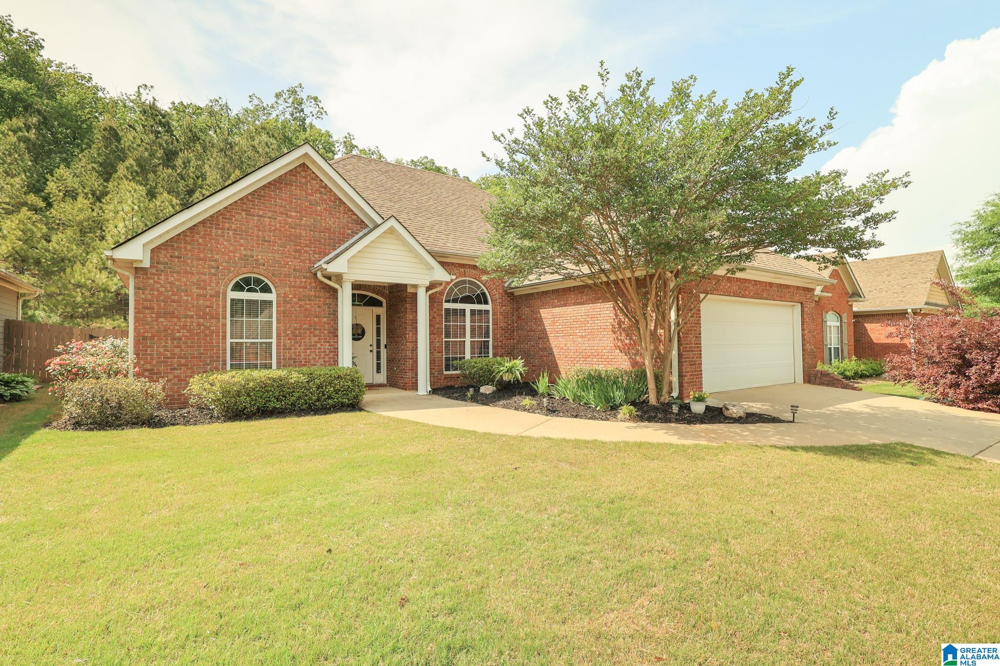 124 Cove Lane Pelham, AL 35124 - Photo 3 of 36