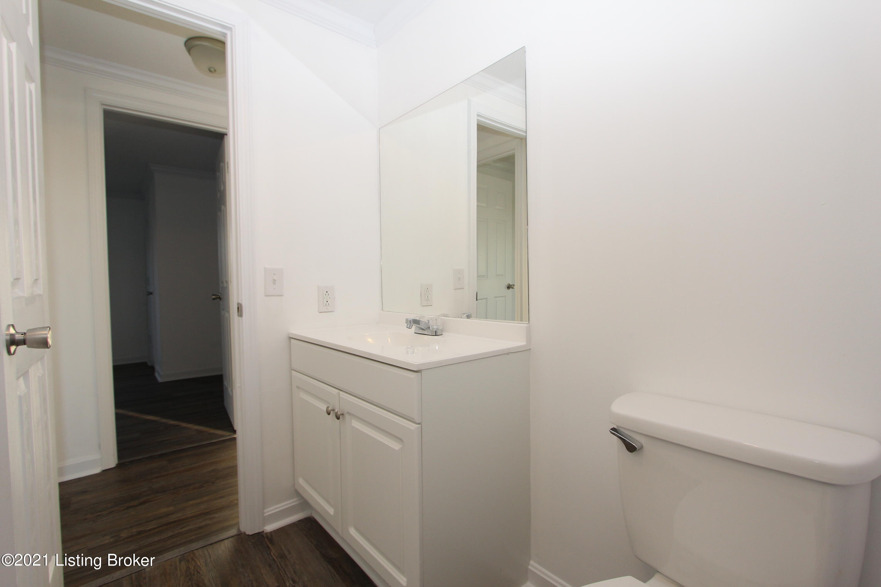 1099 Sea Ridge Road Lawrenceburg, KY 40342 - Photo 16 of 23 Spare Bath (1)