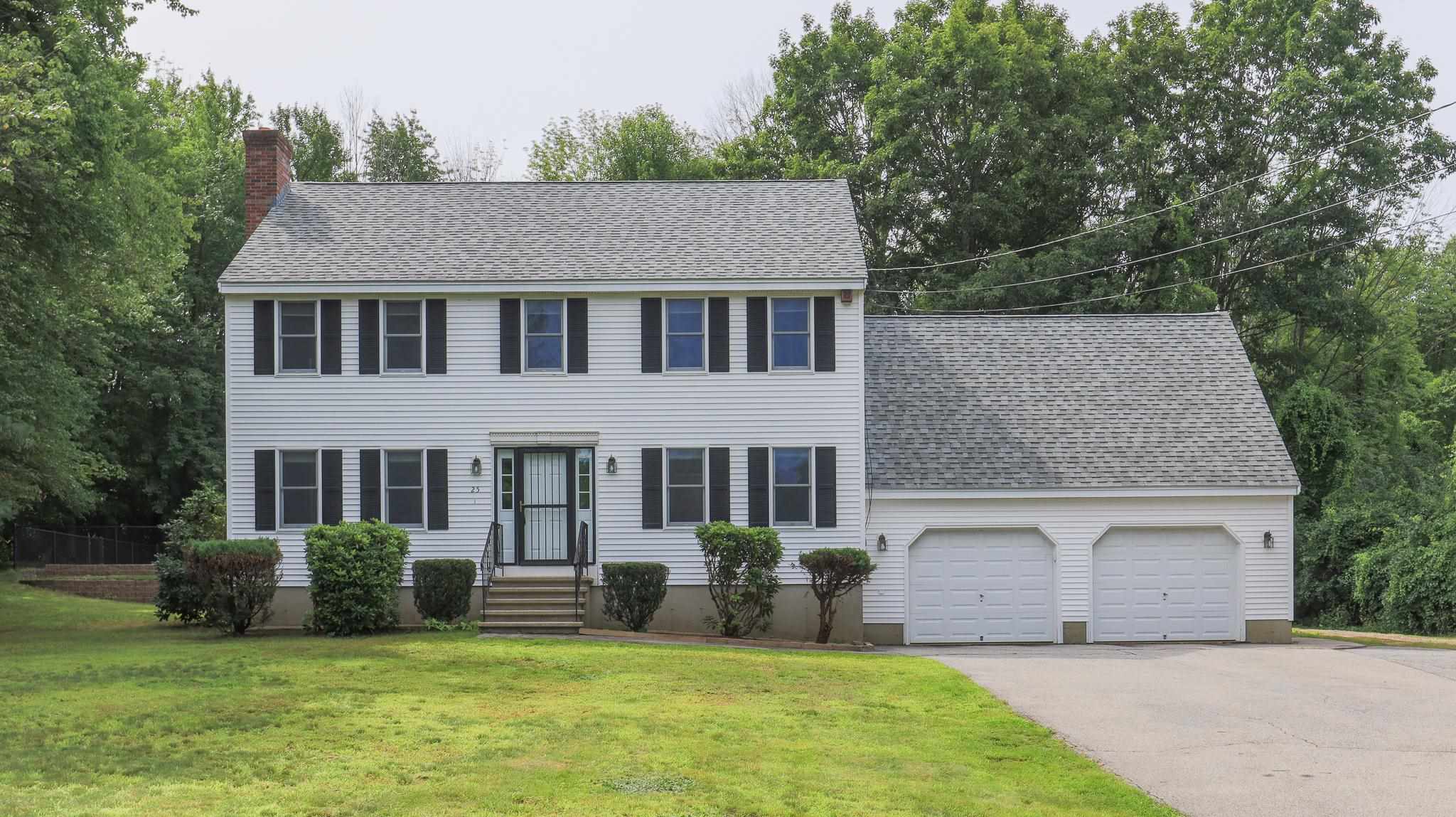 25 Stevens Road Pelham, NH 03076 - Photo 1 of 40