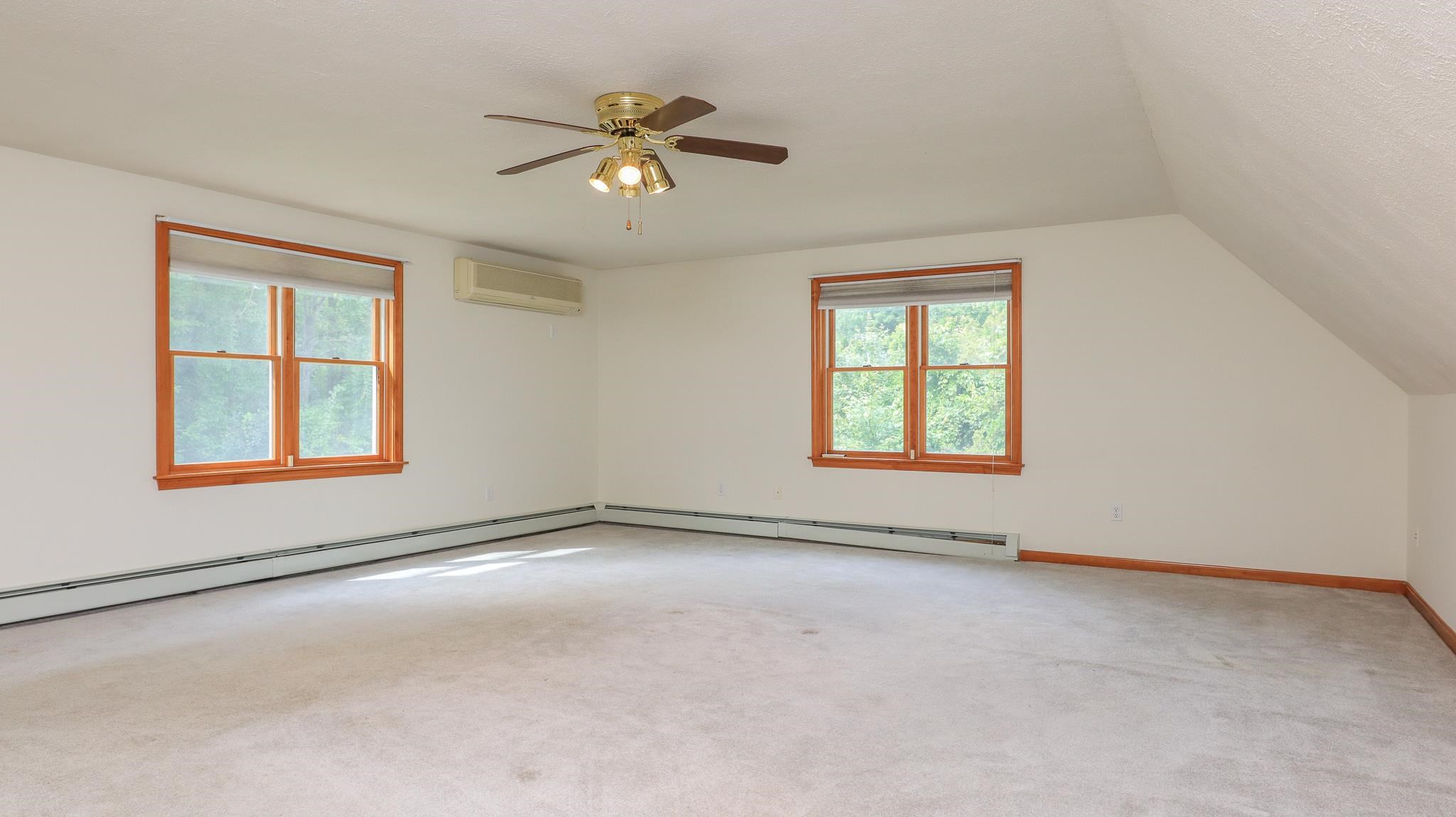 25 Stevens Road Pelham, NH 03076 - Photo 18 of 40