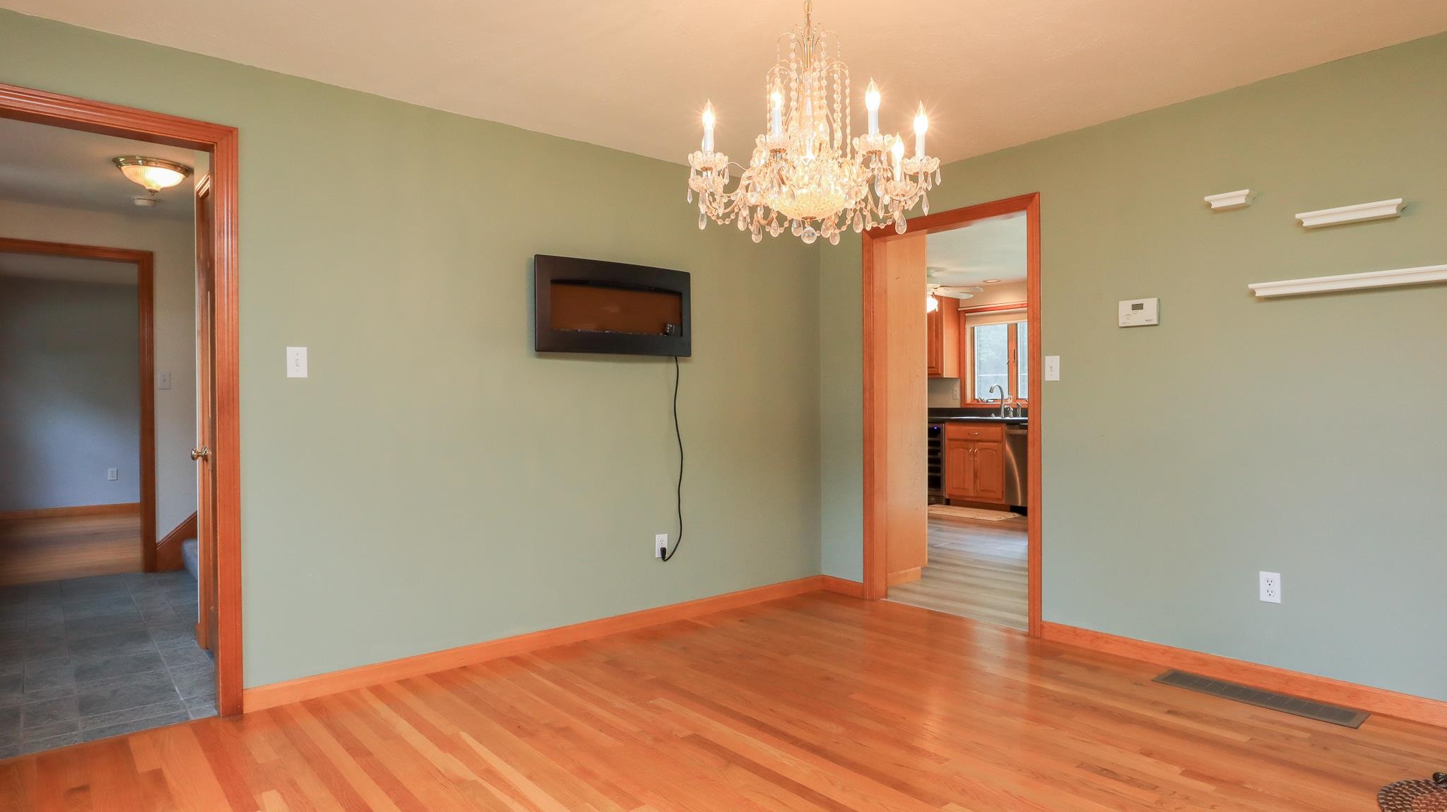25 Stevens Road Pelham, NH 03076 - Photo 27 of 40