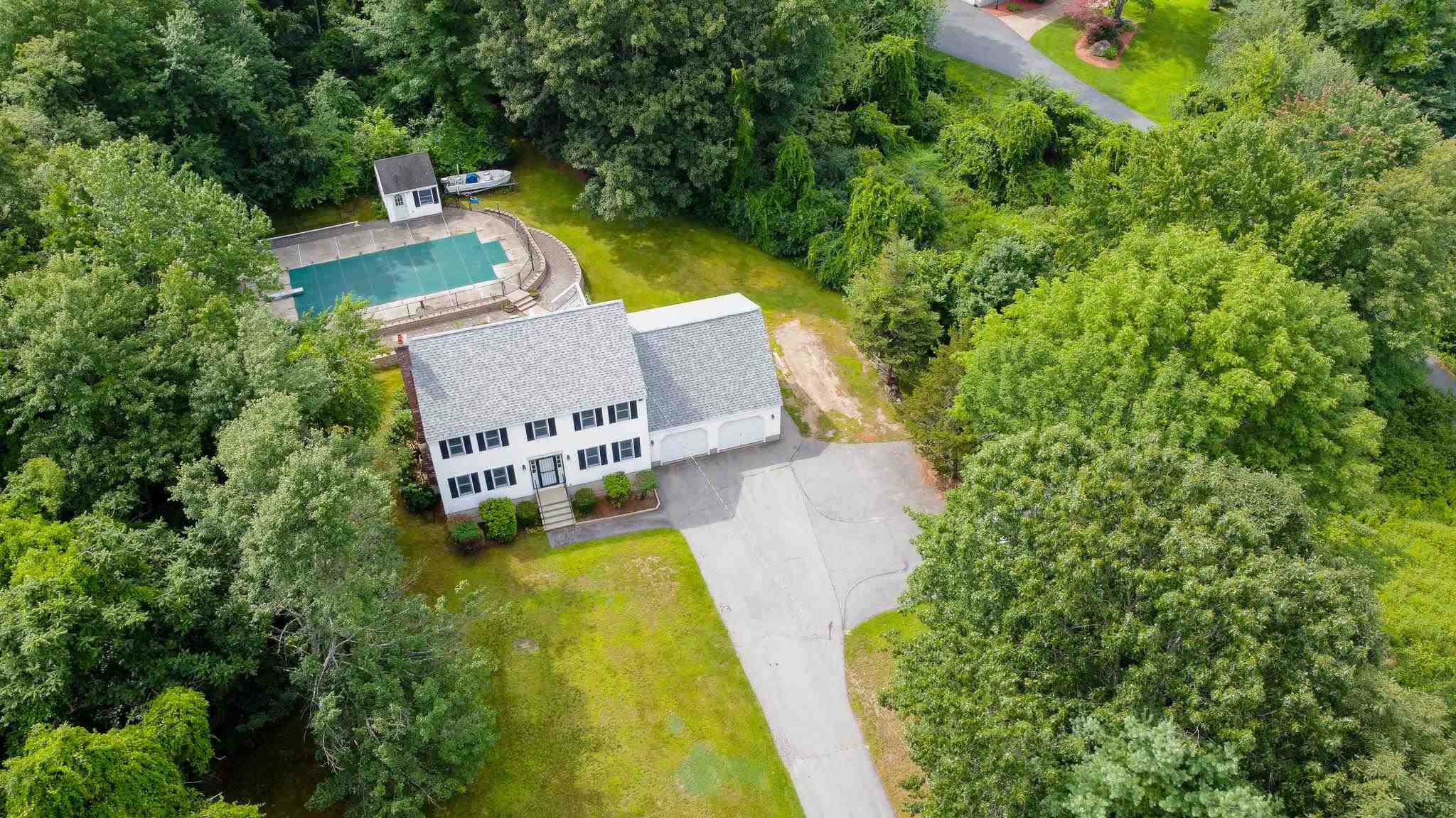 25 Stevens Road Pelham, NH 03076 - Photo 5 of 40