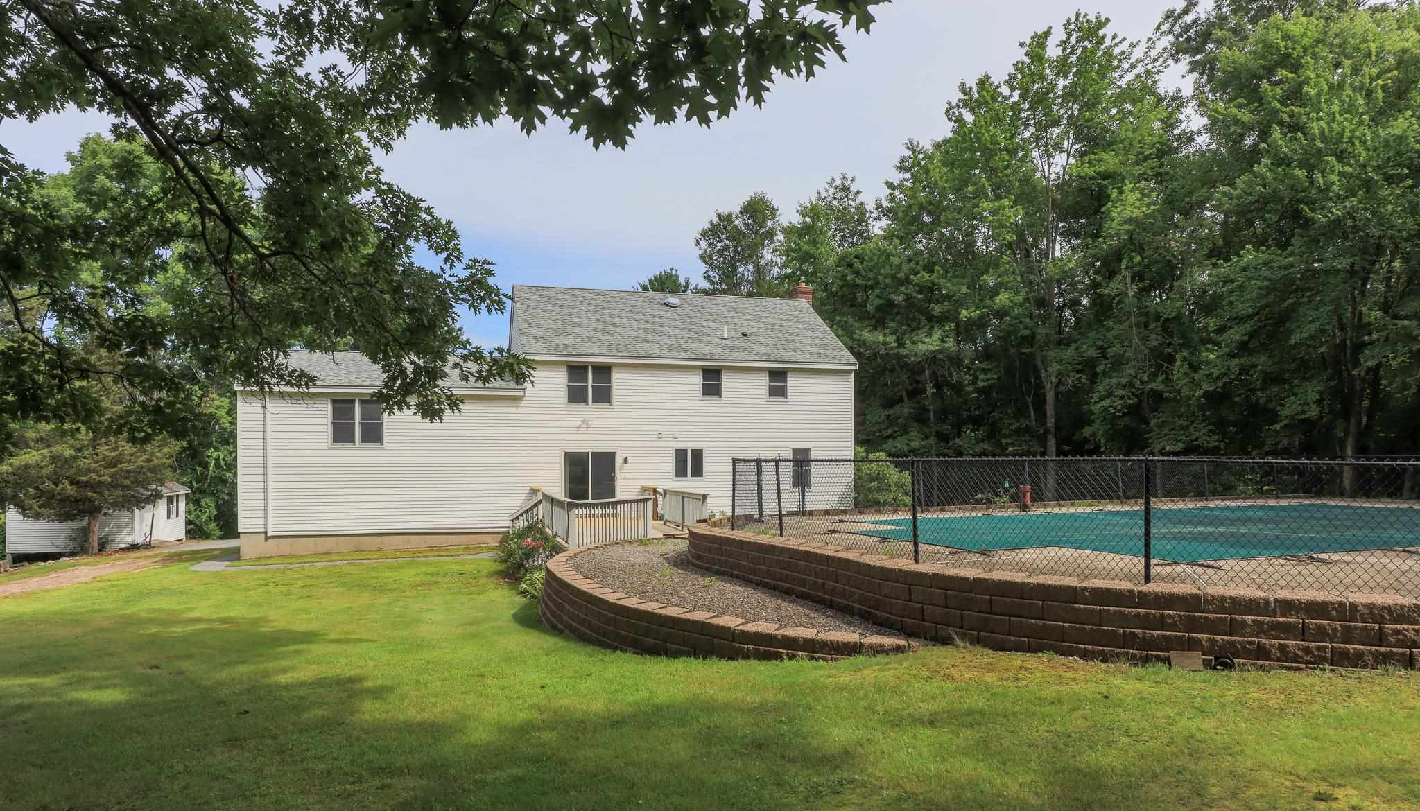 25 Stevens Road Pelham, NH 03076 - Photo 6 of 40