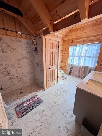 $725,000 | 1422 Cave Mountain Road, Upper Tract, WV 26866