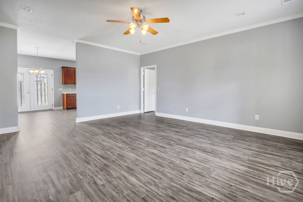 139 Ivey Street Richmond Hill, GA 31324 - Photo 2 of 30