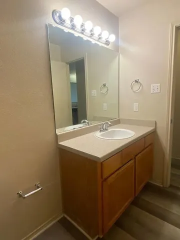 $495,000 | 415 East 4th Avenue, Belton, TX 76513