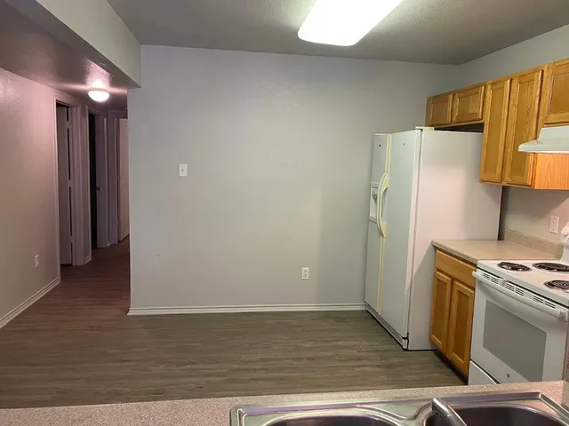 $495,000 | 415 East 4th Avenue, Belton, TX 76513