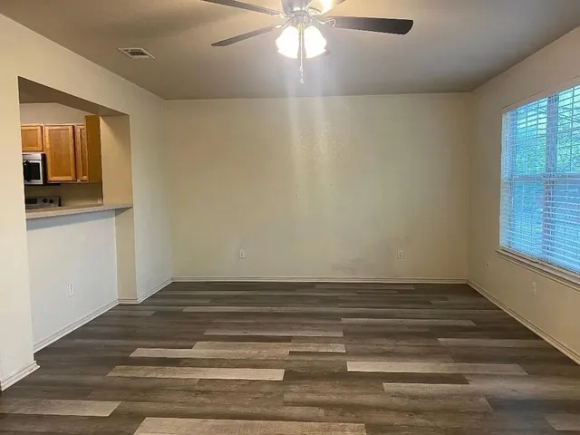 $495,000 | 415 East 4th Avenue, Belton, TX 76513