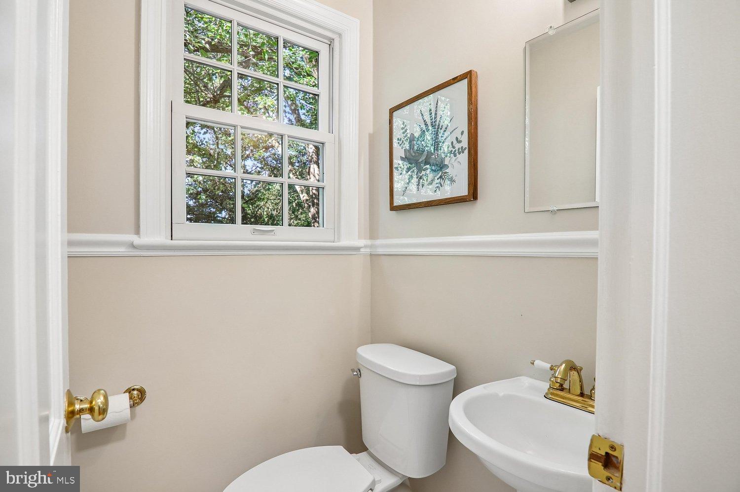 4622 Woodfield Road Bethesda, MD 20814 - Photo 24 of 75 Powder Room