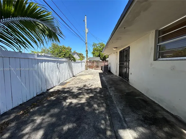 $2,900 | 230 Northwest 51st Avenue, Unit 230, Miami, FL 33126