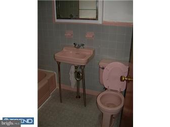 7333 Ruskin Road Philadelphia, PA 19151 - Photo 4 of 5 Unit #2