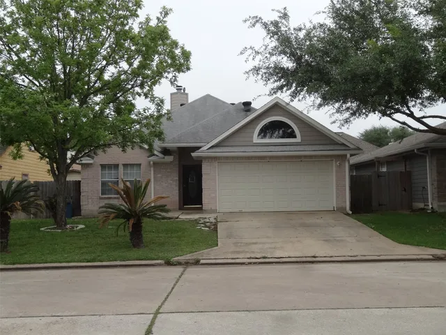 $1,800 | 34602 Lakeside Drive, Brookshire, TX 77423