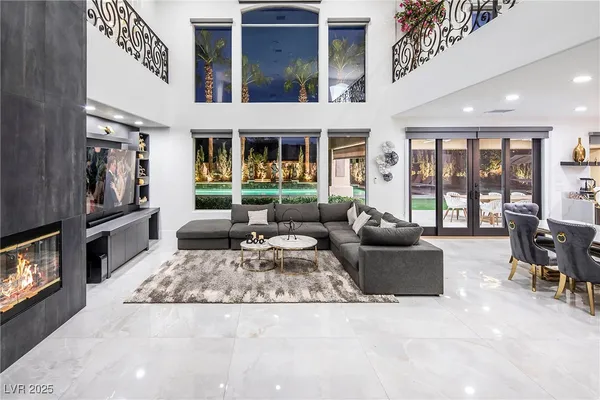 $9,950 | 1372 Peninsula Point Avenue, Las Vegas, NV 89123