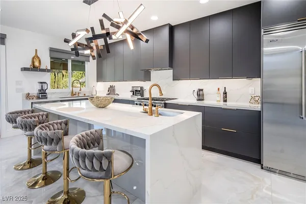 $9,950 | 1372 Peninsula Point Avenue, Las Vegas, NV 89123