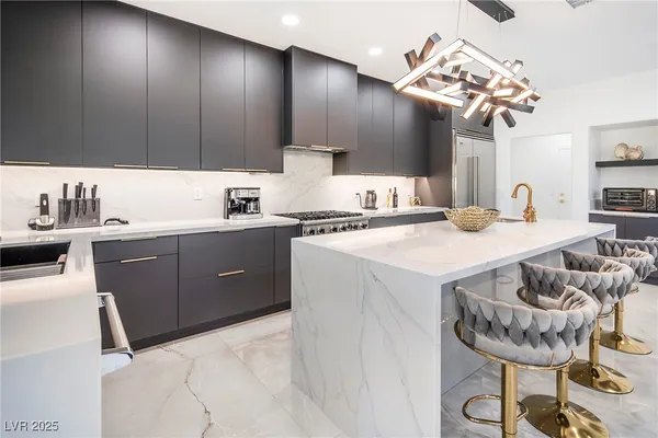 $9,950 | 1372 Peninsula Point Avenue, Las Vegas, NV 89123