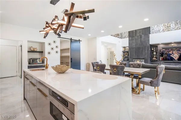 $9,950 | 1372 Peninsula Point Avenue, Las Vegas, NV 89123