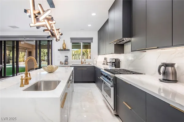 $9,950 | 1372 Peninsula Point Avenue, Las Vegas, NV 89123