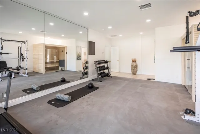 $9,950 | 1372 Peninsula Point Avenue, Las Vegas, NV 89123