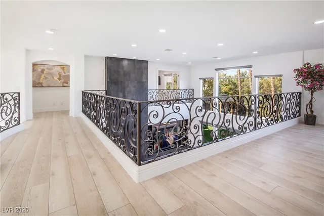 $9,950 | 1372 Peninsula Point Avenue, Las Vegas, NV 89123