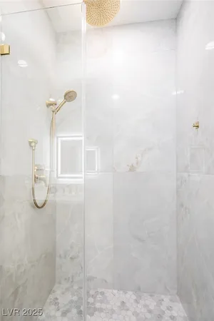 $9,950 | 1372 Peninsula Point Avenue, Las Vegas, NV 89123