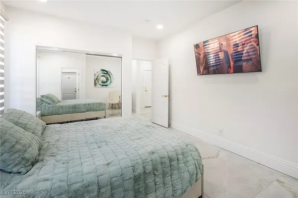 $9,950 | 1372 Peninsula Point Avenue, Las Vegas, NV 89123