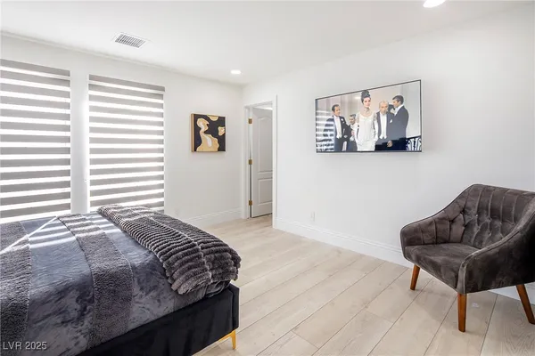 $9,950 | 1372 Peninsula Point Avenue, Las Vegas, NV 89123