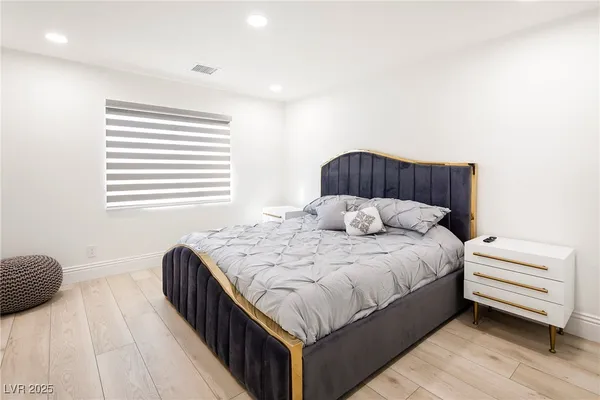 $9,950 | 1372 Peninsula Point Avenue, Las Vegas, NV 89123