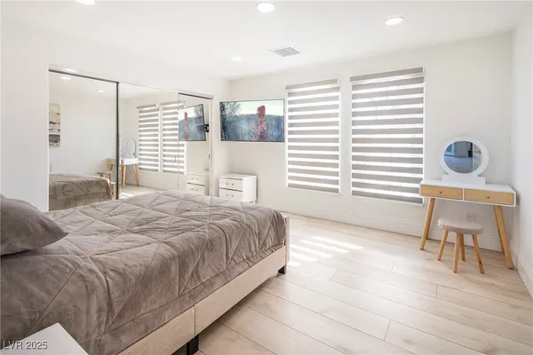 $9,950 | 1372 Peninsula Point Avenue, Las Vegas, NV 89123