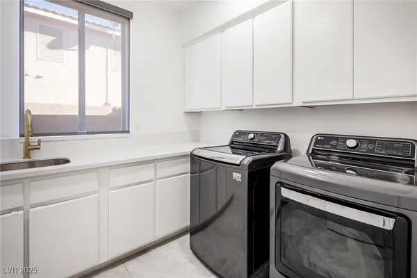 $9,950 | 1372 Peninsula Point Avenue, Las Vegas, NV 89123